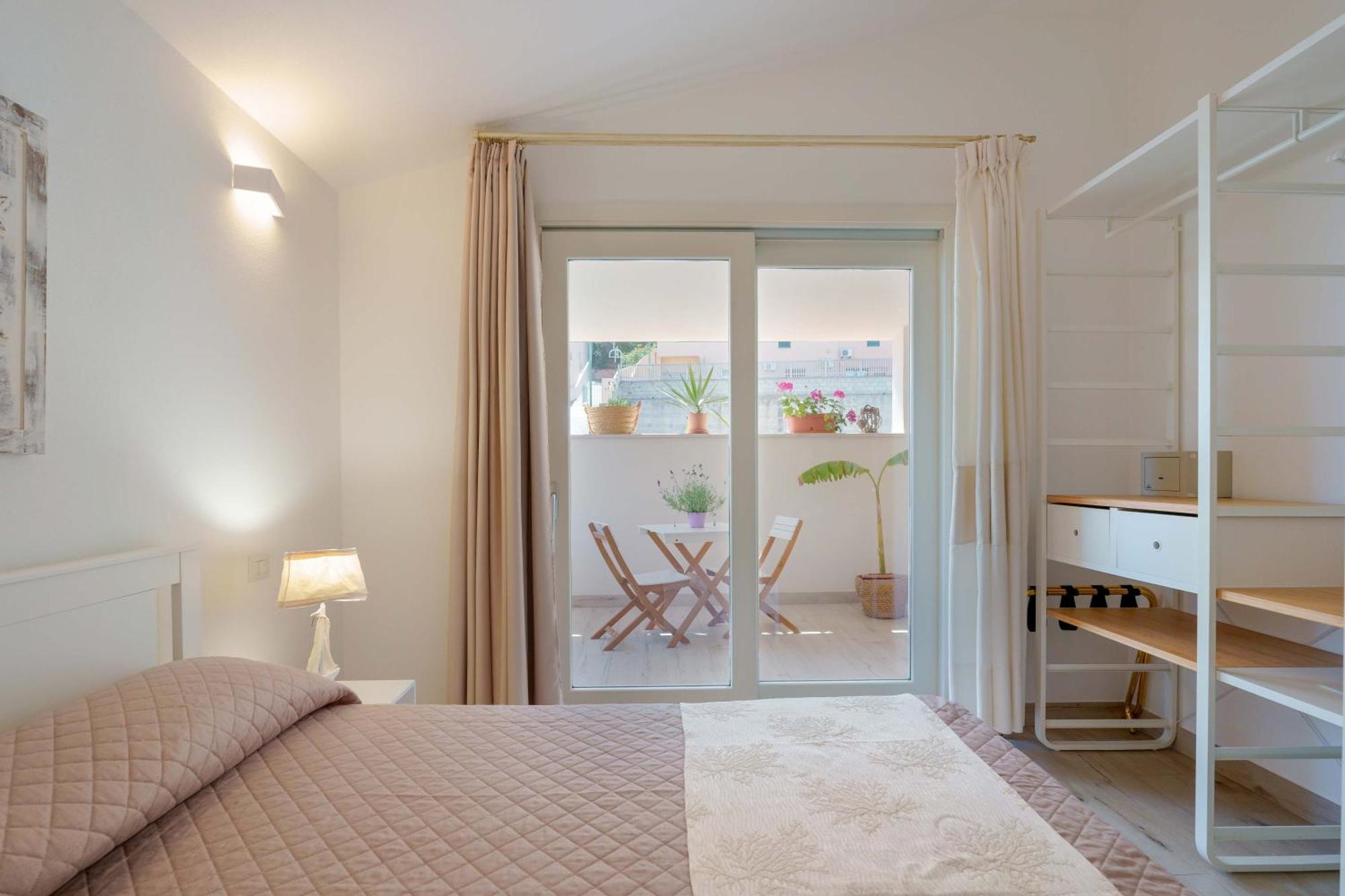 Domo Green House Villasimius Exterior foto